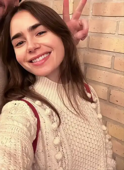 Ready for Christmas • IG Story • December 2023 • Enhanced
