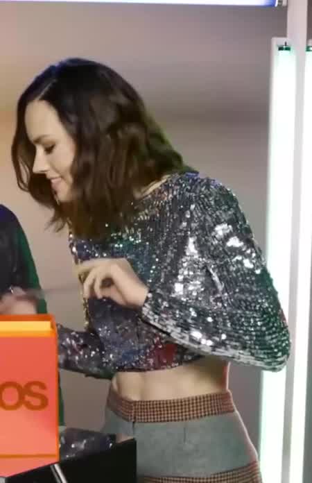 Daisy's abs