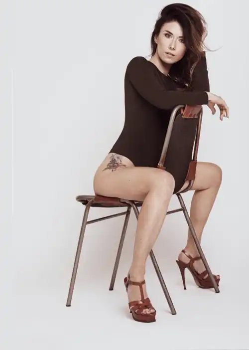 Leggy