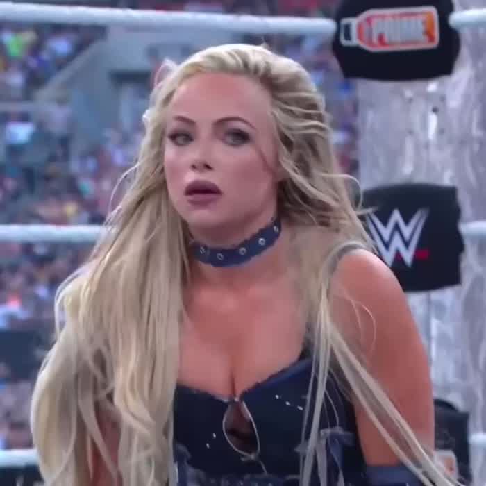 Liv Morgan (MEGACOMP)