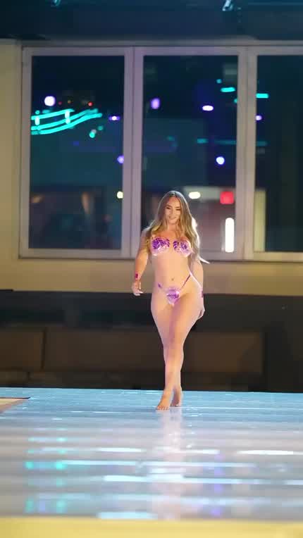 Aj Applegate (Miami Swim Week, 2023)