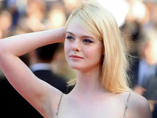 Pale pits