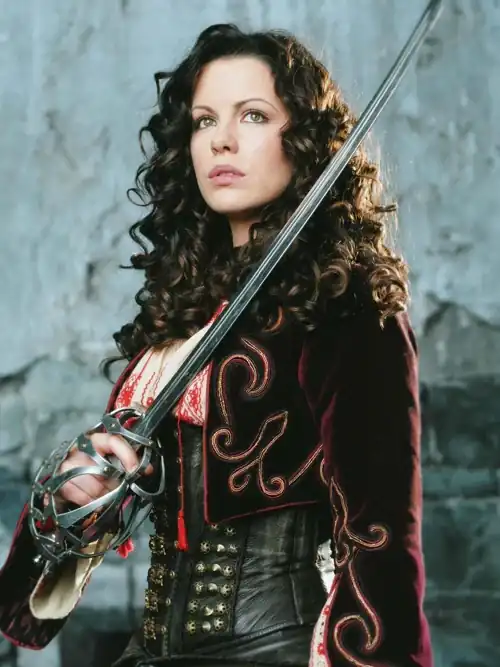 Van Helsing (2004)