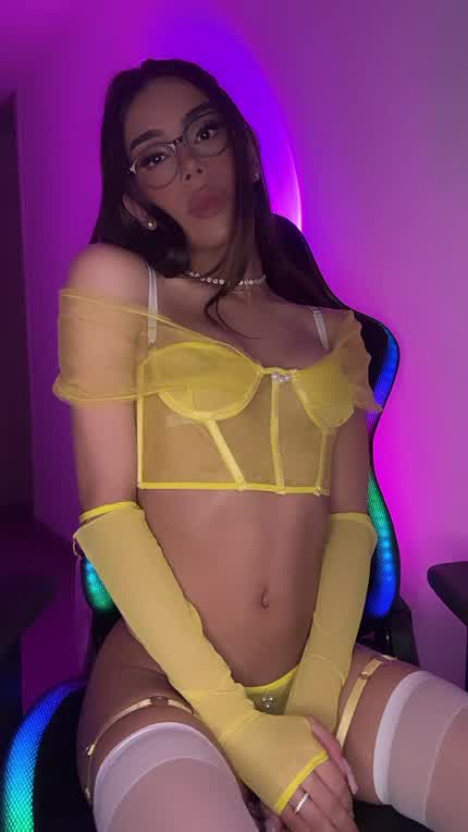 Would you fuck a pretty transwoman or get fucked by a pretty transwoman just like me?