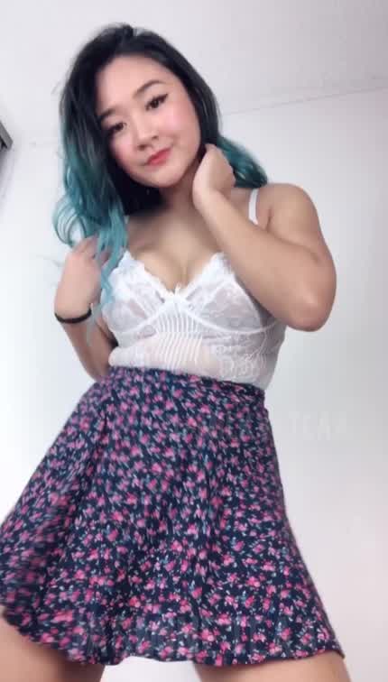 Tiktok dances always twist my panties up (oc)