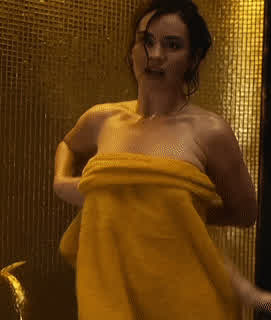 My favorite Lily James gif