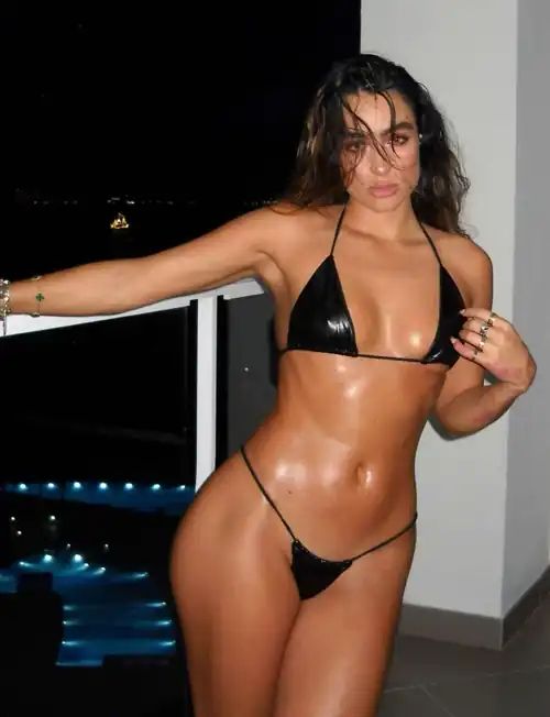 Black bikini - SC July 2024