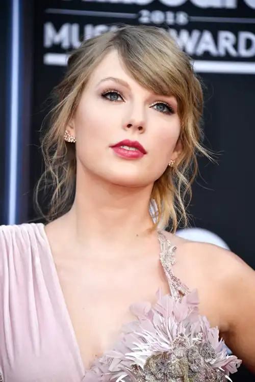 The most beautiful woman in the whole wide world 😍🥰😘❤️💜