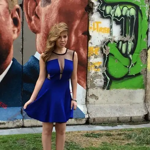 Blue dress