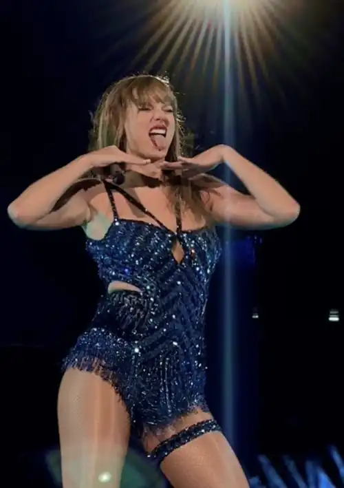 She’s ready for the white stuff 🫢