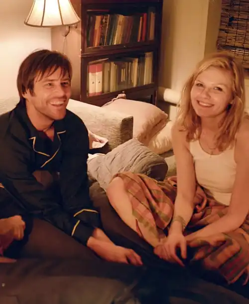 On set of Eternal Sunshine of the Spotless Mind (2004)
