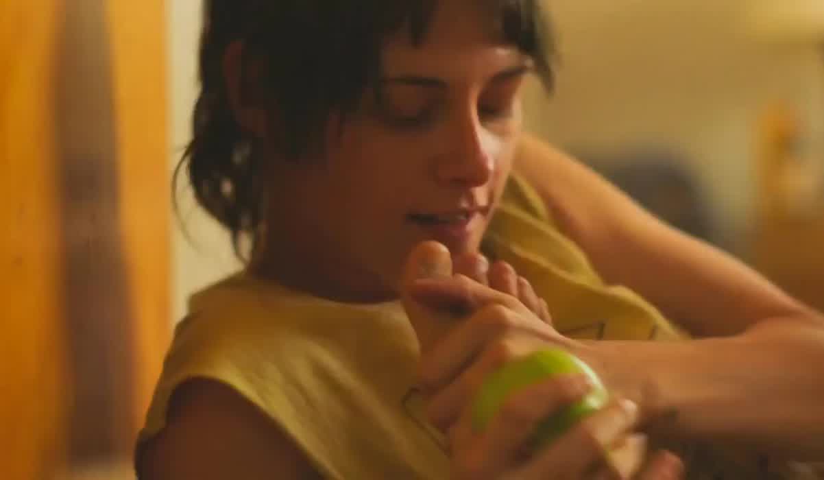 Katy O'Brian and Kristen Stewart 