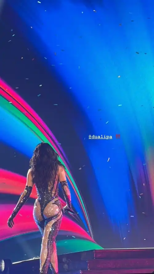 Dua's Sexy Ass!