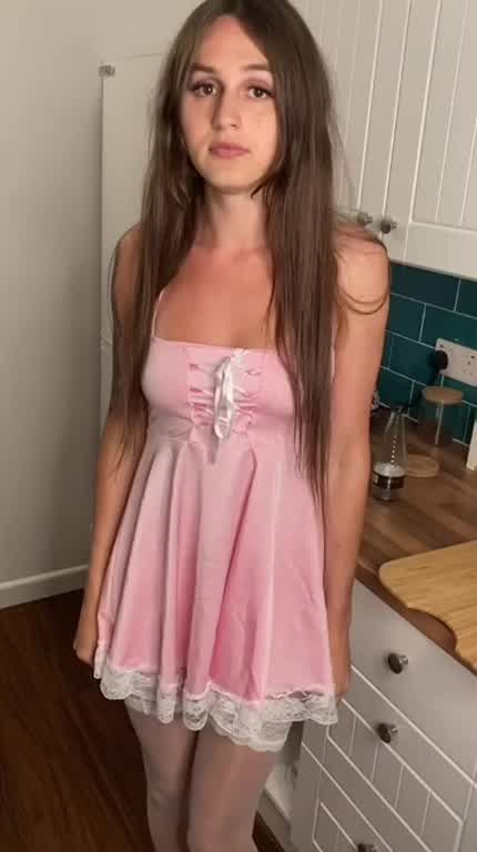 Caged ✅ Plugged ✅ Cleaning ✅ Becoming the perfect Sissy Maid 🎀