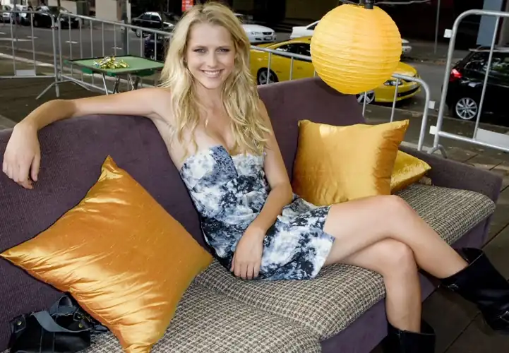 Simply A Gorgeous Gal!