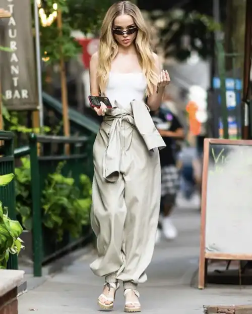 Dove in LA