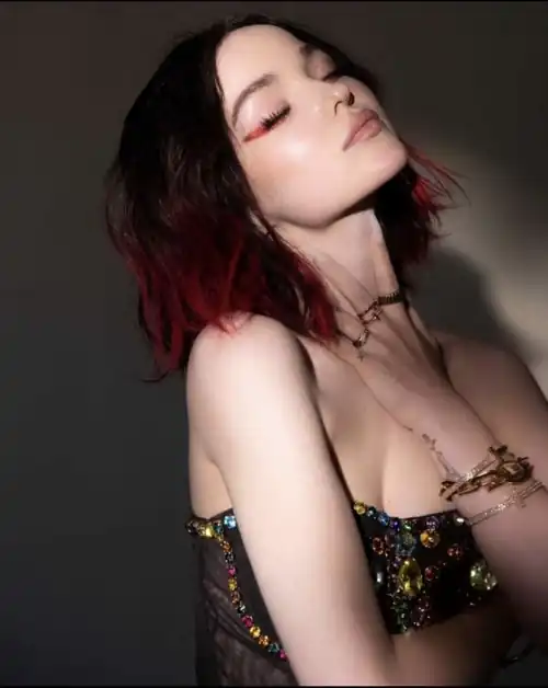 Dove Cameron