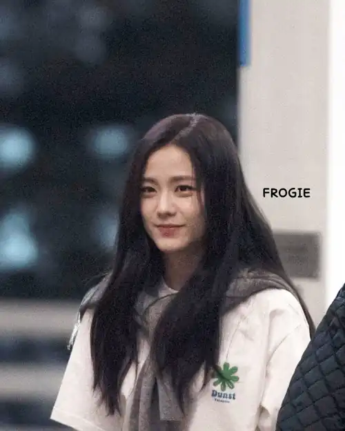 230402 Jisoo 