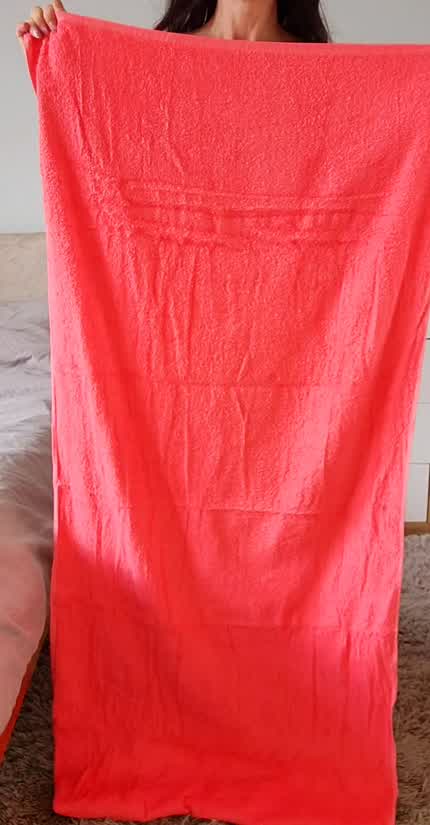 38 years and 2 kids later, still fuckable? 🙈