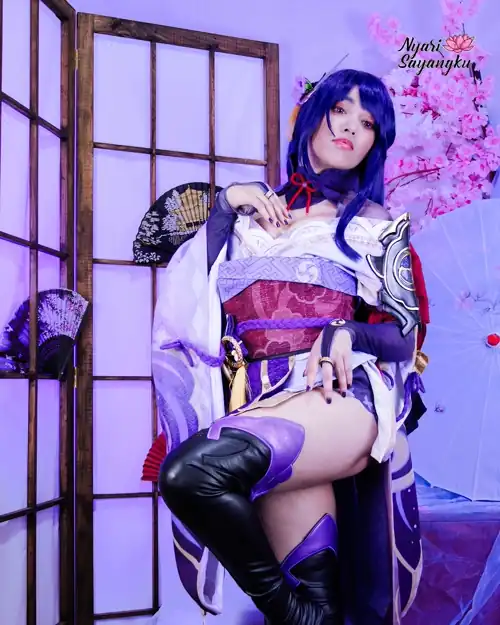 Raiden Shogun, Cosplay by Nyari Sayangku [3D]