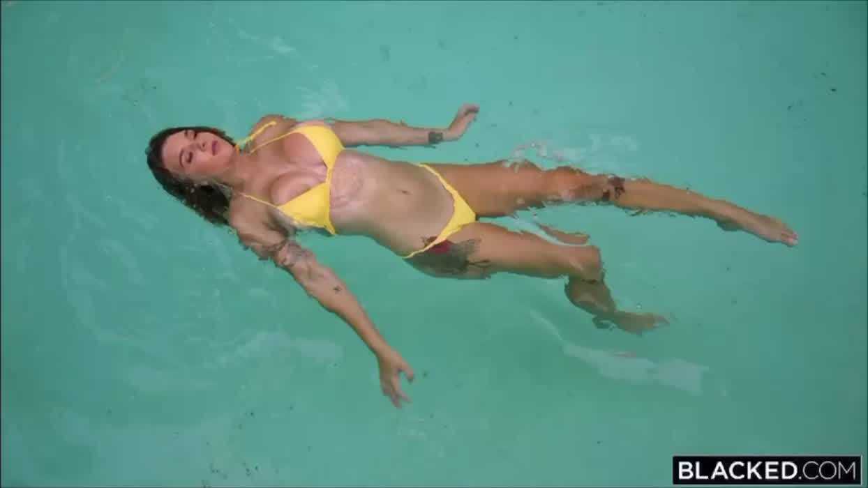 Gabbie in Pretty Little Liar