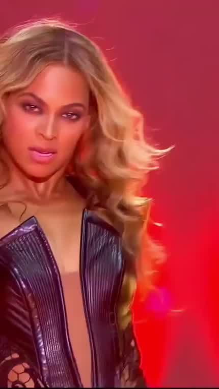 Super Bowl halftime show (2013)