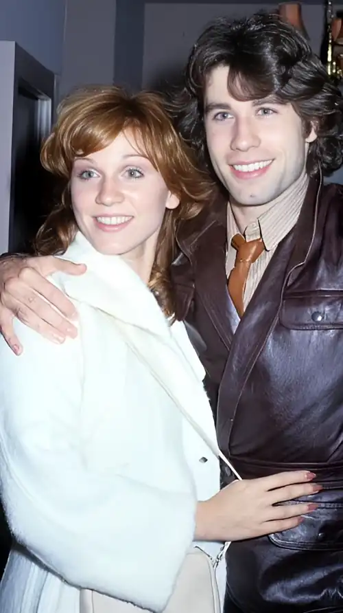 John Travolta and Marilu Henner spotted at Inn on the Park Hotel Mayfair in London (1978)