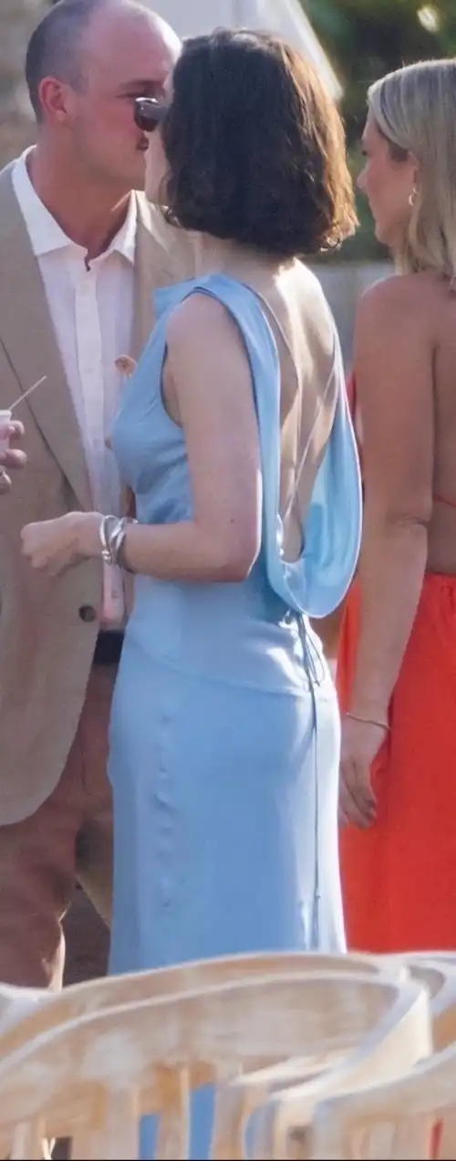 Dress booty