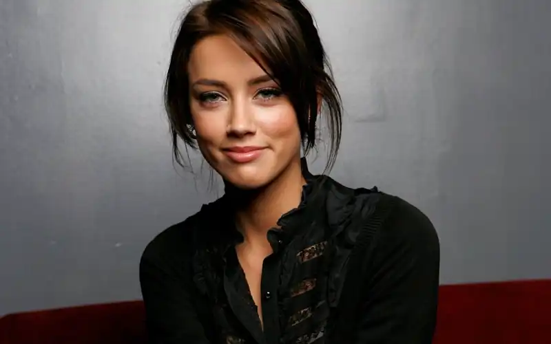 Amber Heard smile