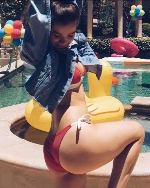Her sun kissed bum