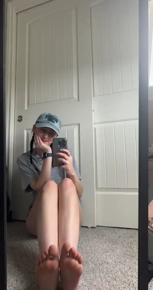 F18 - guess I felt cute x