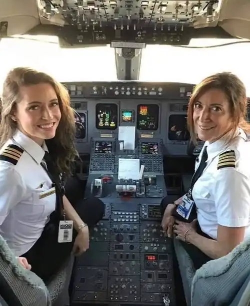 Mother & Daughter Pilots