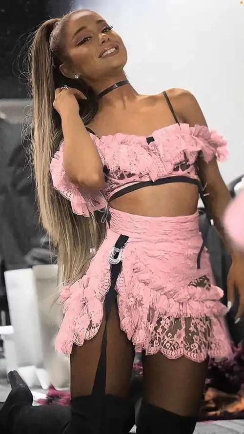 Which hole do you think she likes it in the most? 🤤