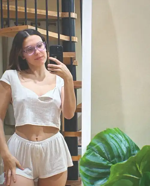 Mirror selfie | IG 3/13/24