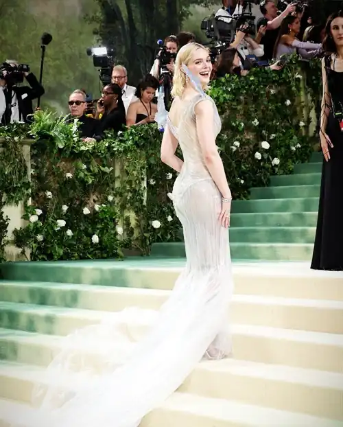 Elle Fanning