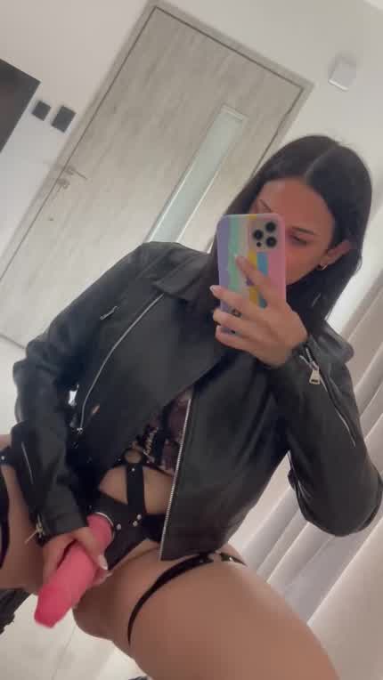 You want daddy to fuck you I am your goddess your Queen you give me that power now