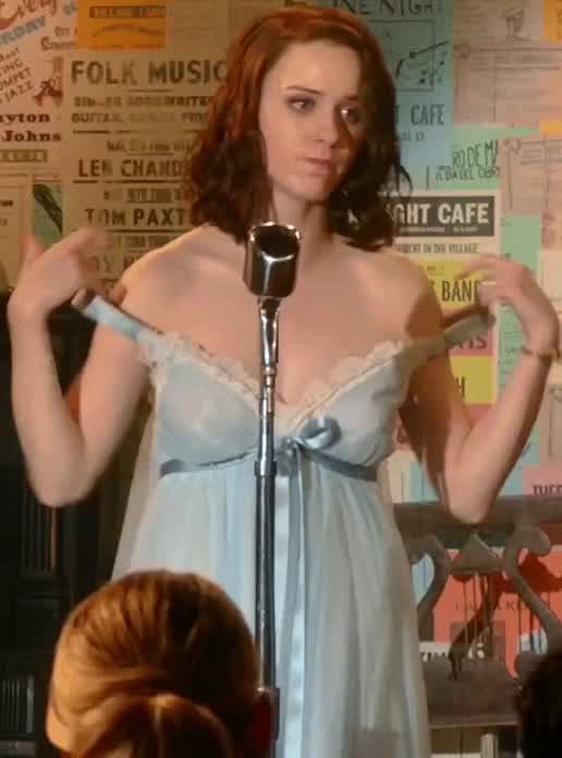 The Marvelous Mrs. Maisel S01E01 Rachel Brosnahan as Miriam 'Midge' Maisel (Topless Scene) [cropped, sharpen, color corrected] 1080p
