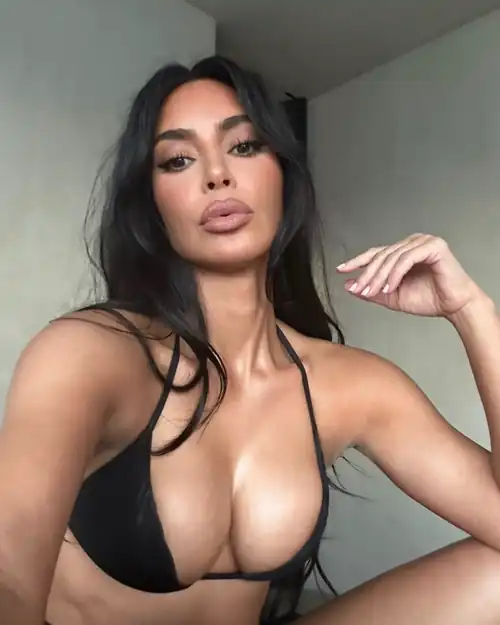 Fucktoy ready to serve superior cocks. Take control of me and use me to cum for our queen🥵 Kik: Celeb_fleshligt