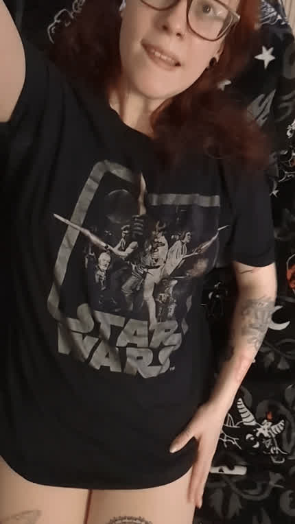 Let's have a naked Star Wars marathon and fuck in between episodes? [F]