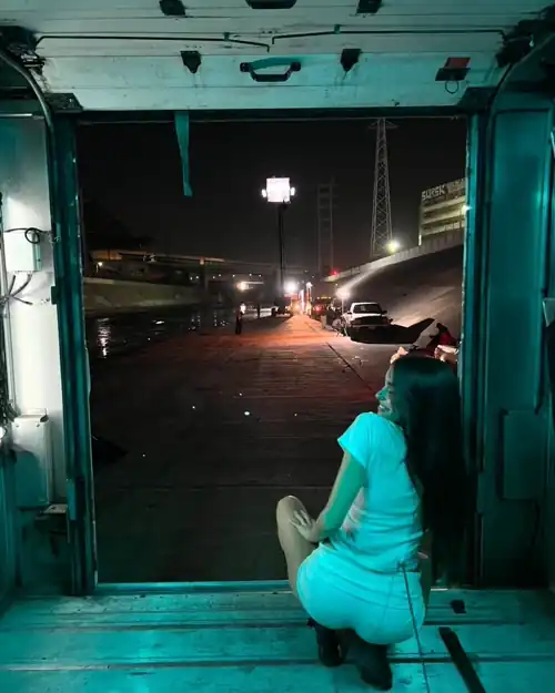 Madison Beer Squatting Down is the hottest thing!.. The way her legs are spread and her showing the booty!