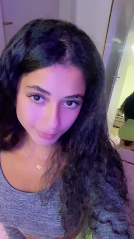 I'm the kind of girl that let's you cum inside. Would you risk it?