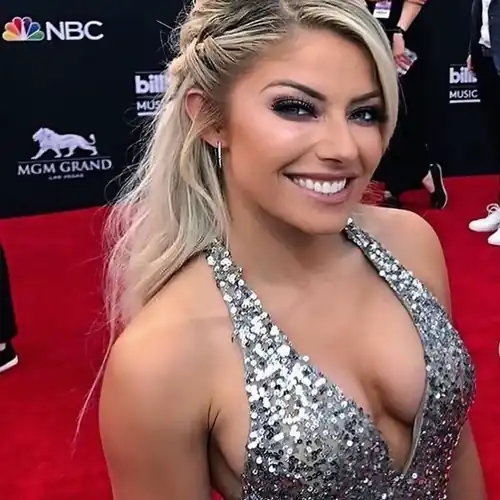 She is so pretty man who agrees? 🥰❤️🔥