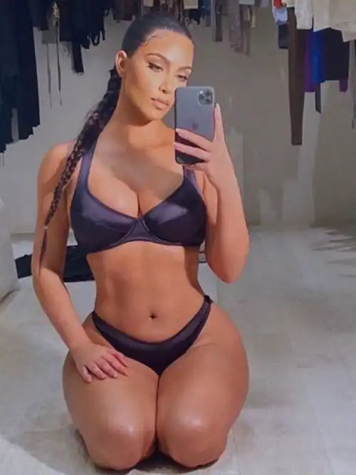 Let’s pump and edge for hours to Kim Kylie and khloe