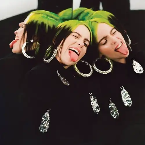 Billies tongue in 3 different angles 👅