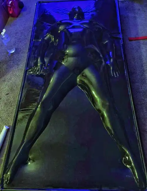 This was tighter than any mummification I've ever experienced 🖤🖤