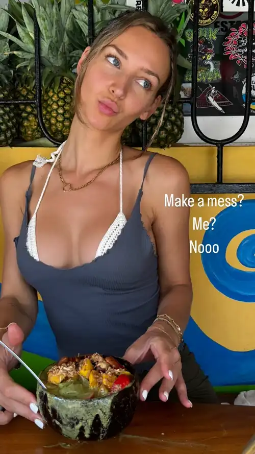Make a mess ? - IG Story August 2024