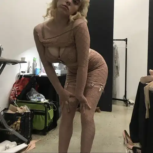 🥴