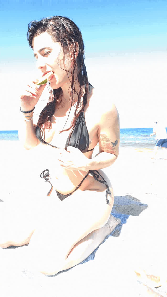 Catch Me At The Beach 