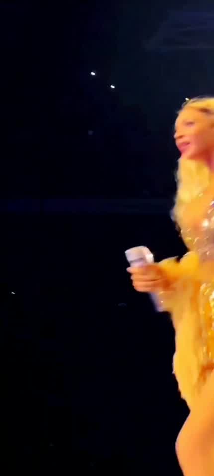 Super zoomed 