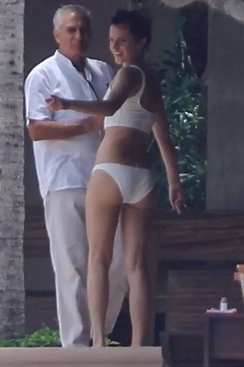 Bikini eater
